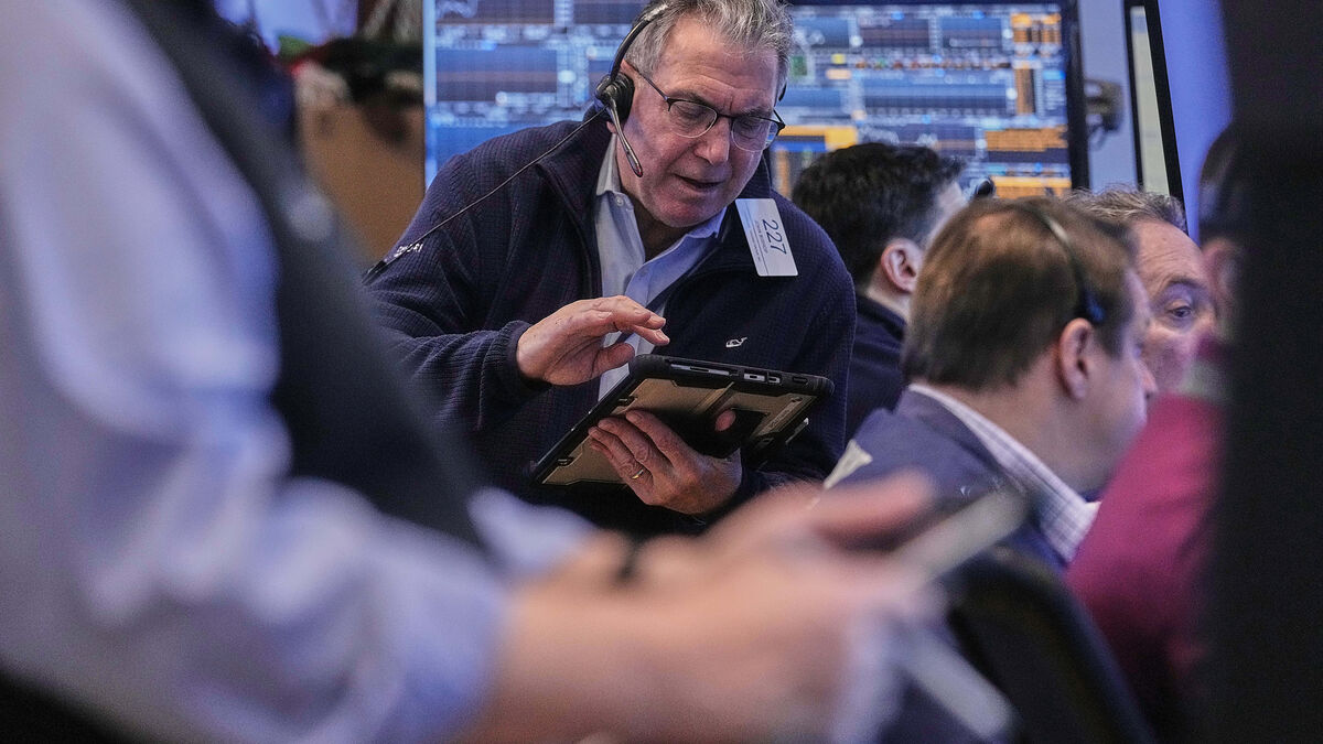 The US stock market fell,