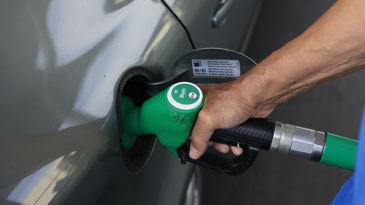 Diesel price cut by 65 öre as oil prices fall | Sweden Herald