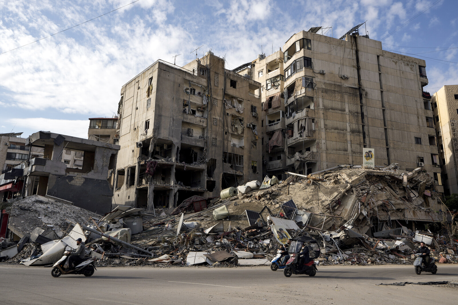 Israel attacks Lebanon – despite