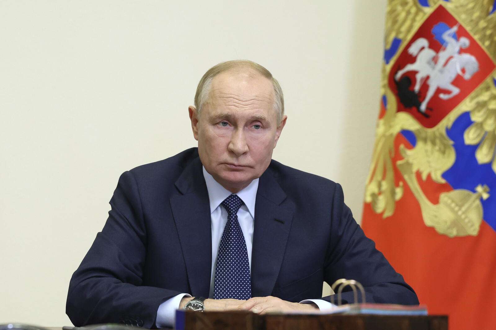 Putin threatens war against NATO