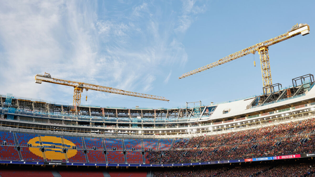Construction worker dies in Camp Nou renovation accident