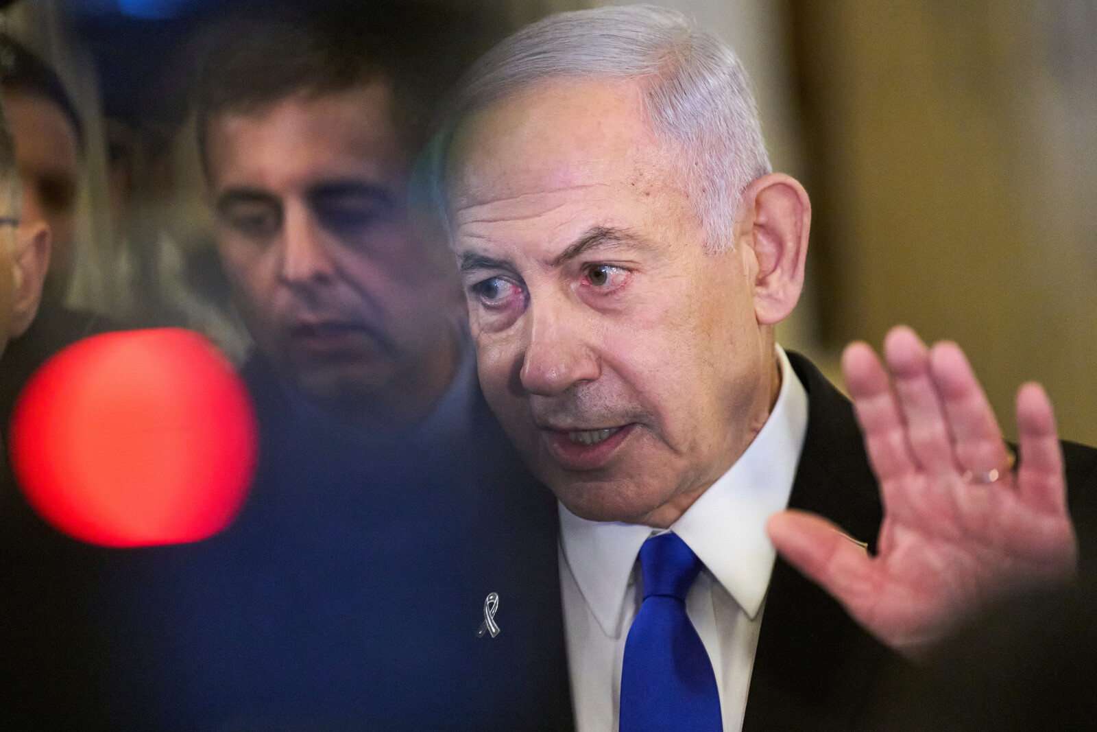 Netanyahu Loses Knesset Majority as