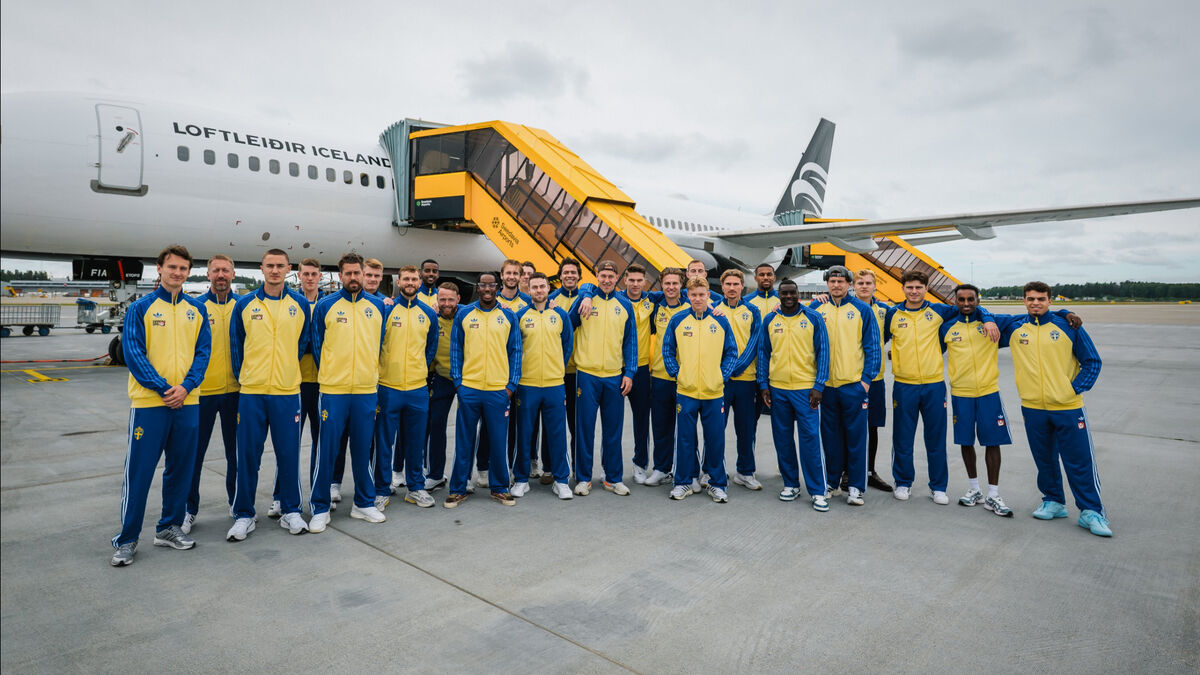 Sweden's national team takes off to the USA for World Cup adventure