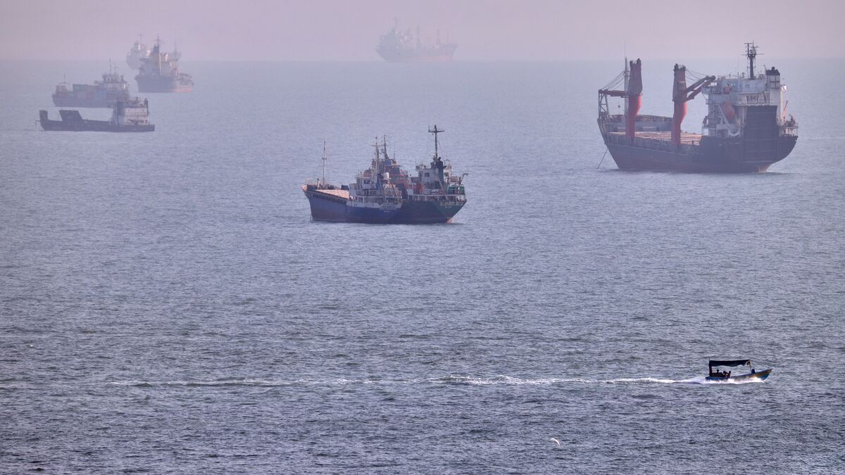 Iran warns neighboring countries against