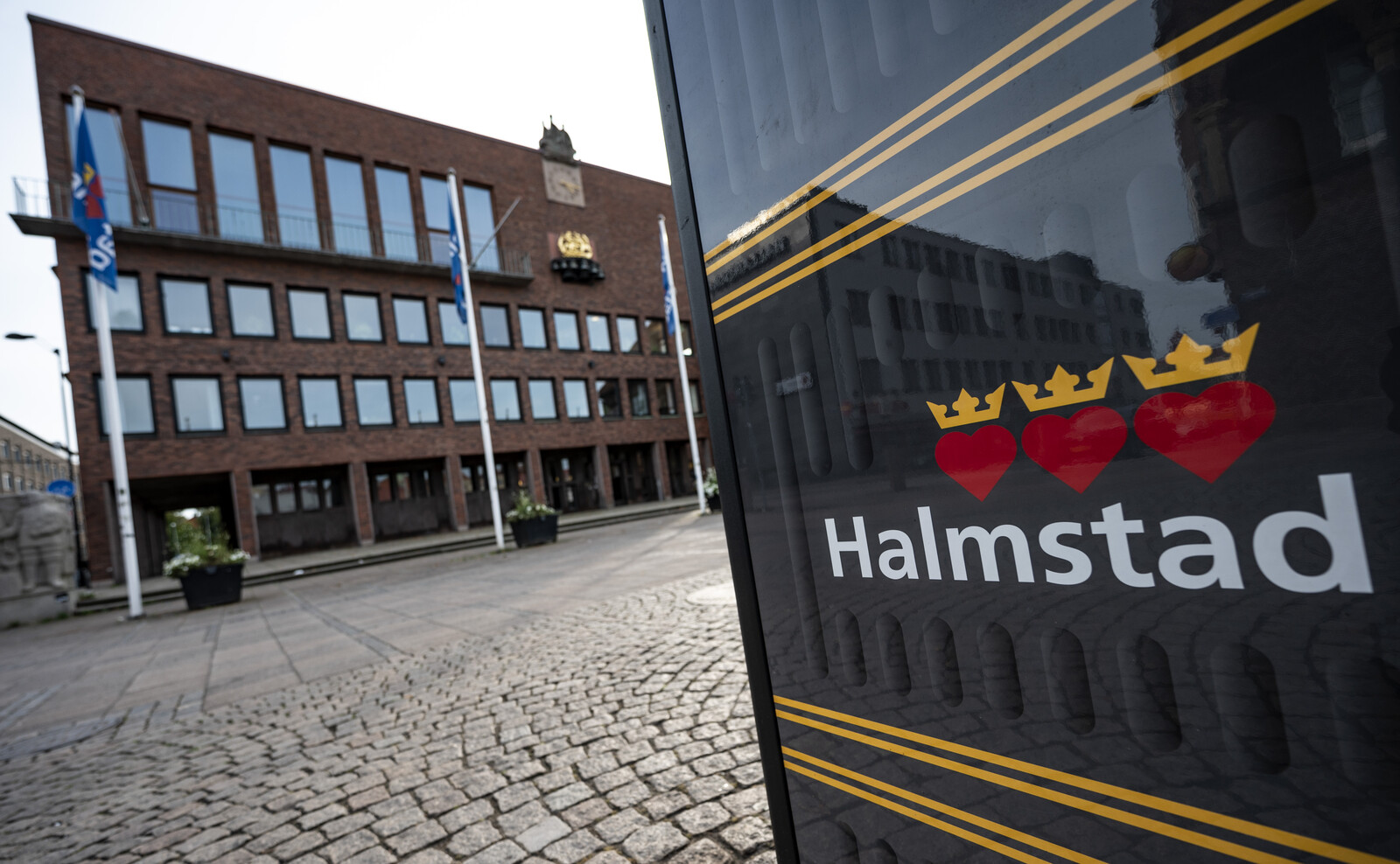 Town Hall Evacuated Due to Threatening Note