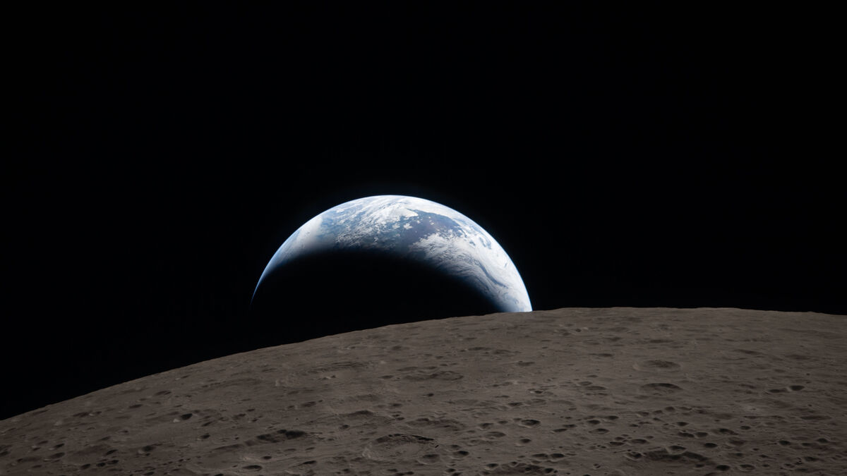 Artemis captures unique image of Earth sinking below lunar horizon