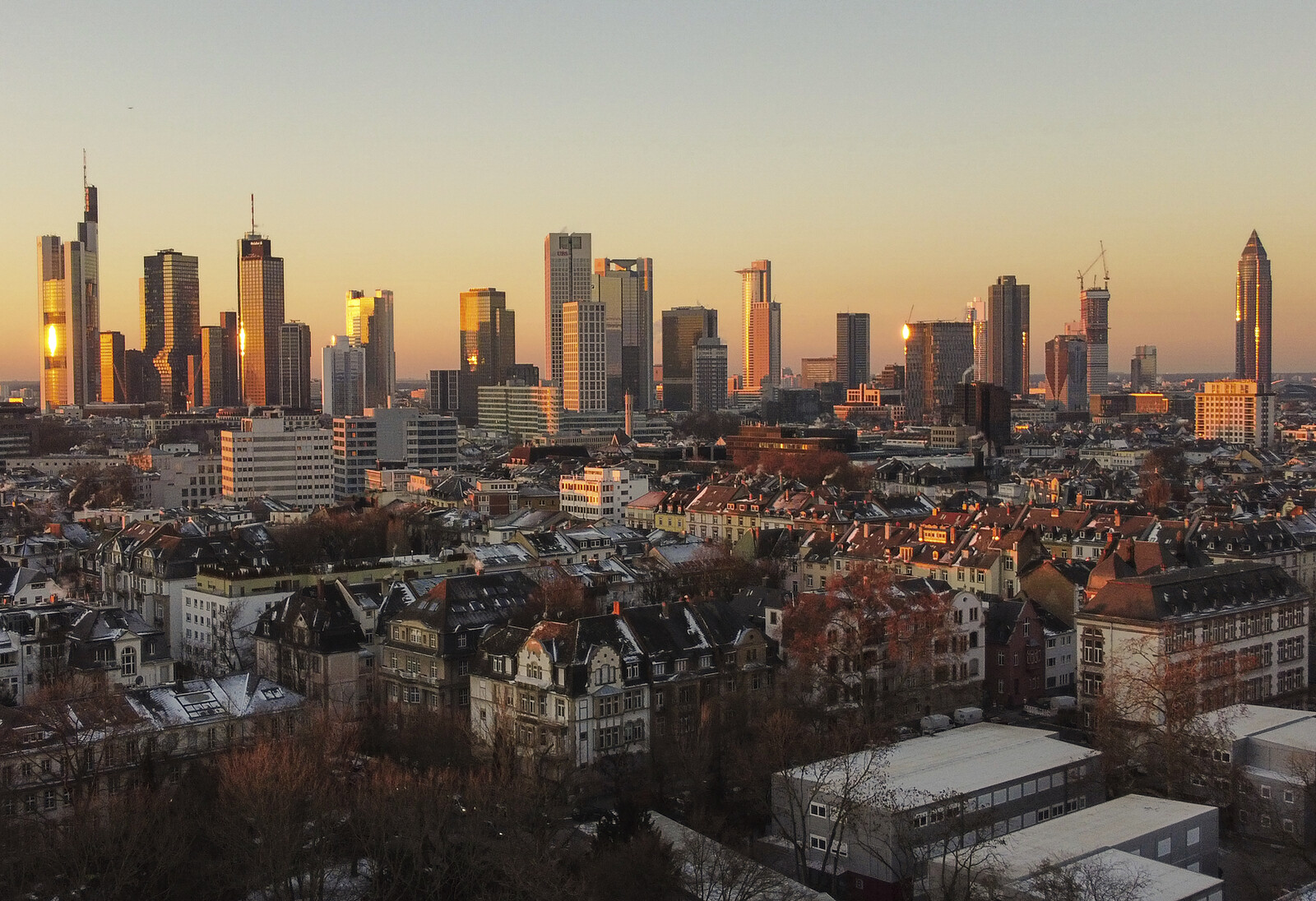 German Investor Confidence Surges Unexpectedly in May