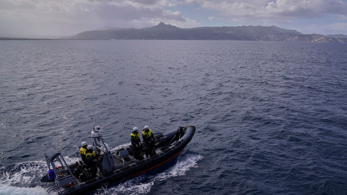 At least 18 migrants dead