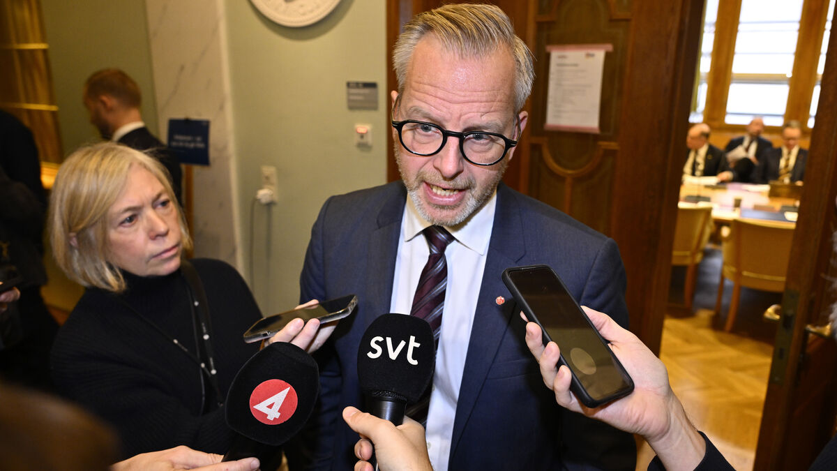 Red-Green Budget Talks at a