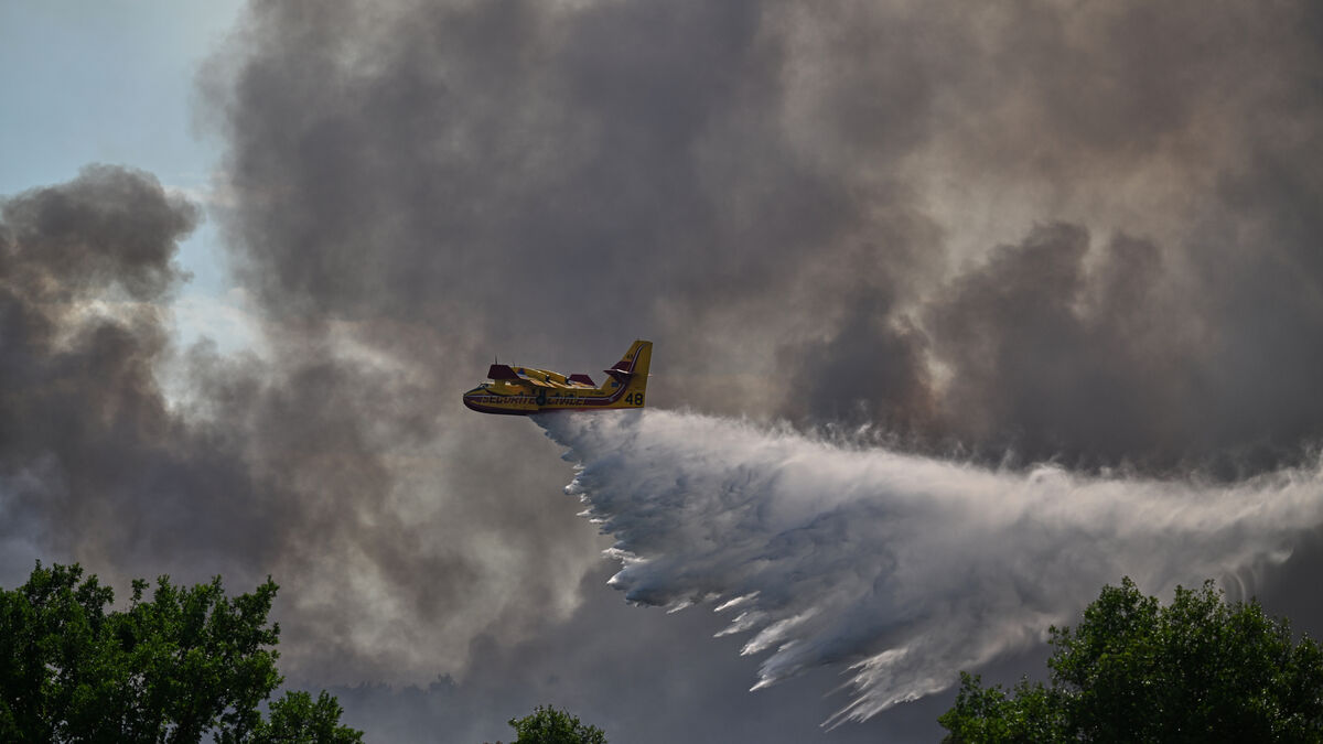 Fontainebleau wildfire contained but not