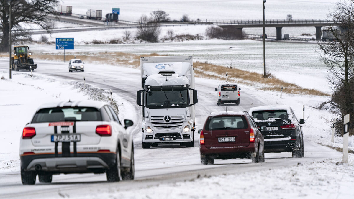 SMHI extends yellow warning for sudden ice slips