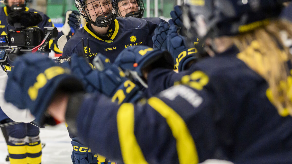 Svensson shone when Sweden won:
