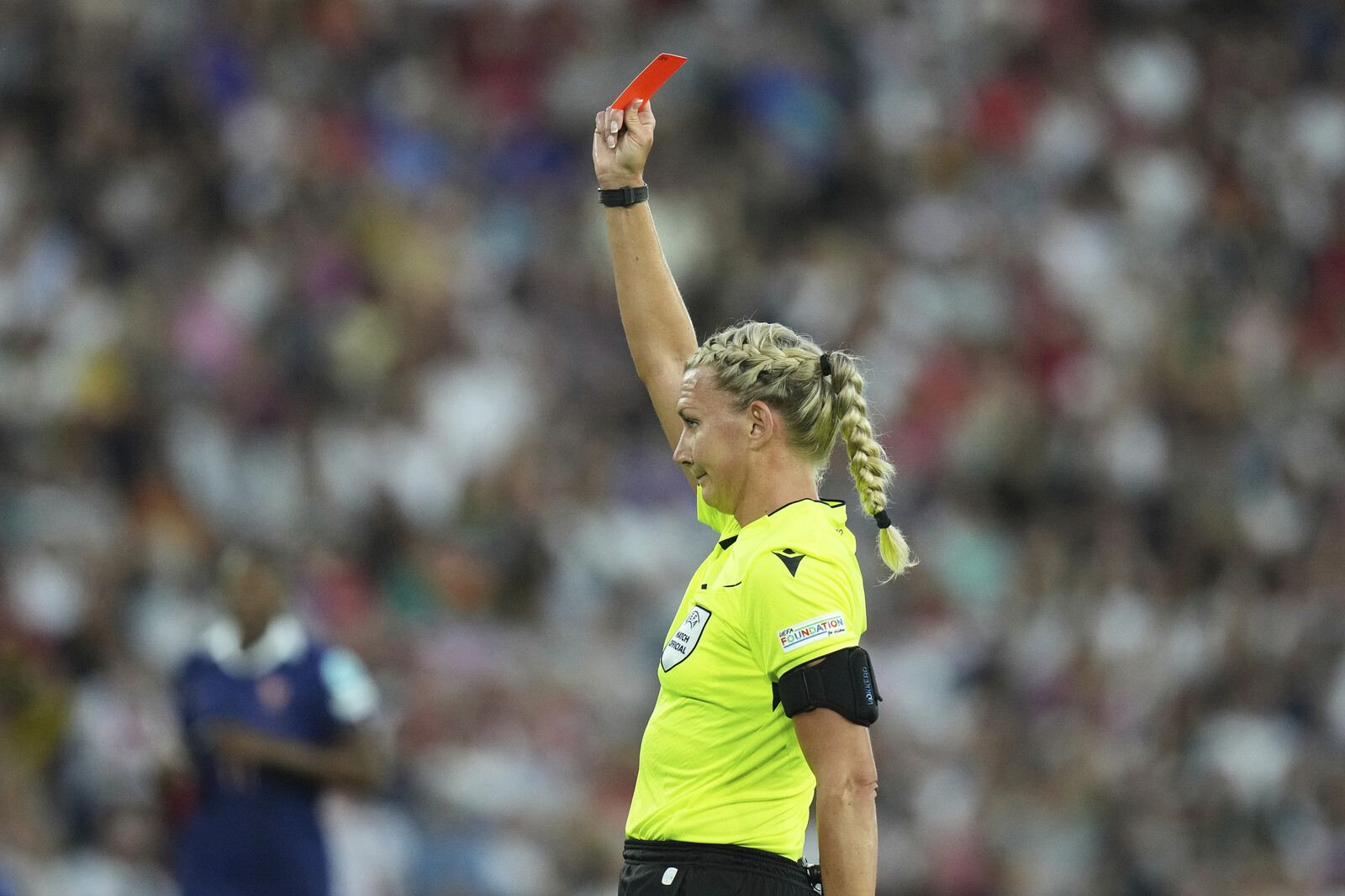 Tess Olofsson Named Fourth Referee for Euro Semifinal Germany vs Spain