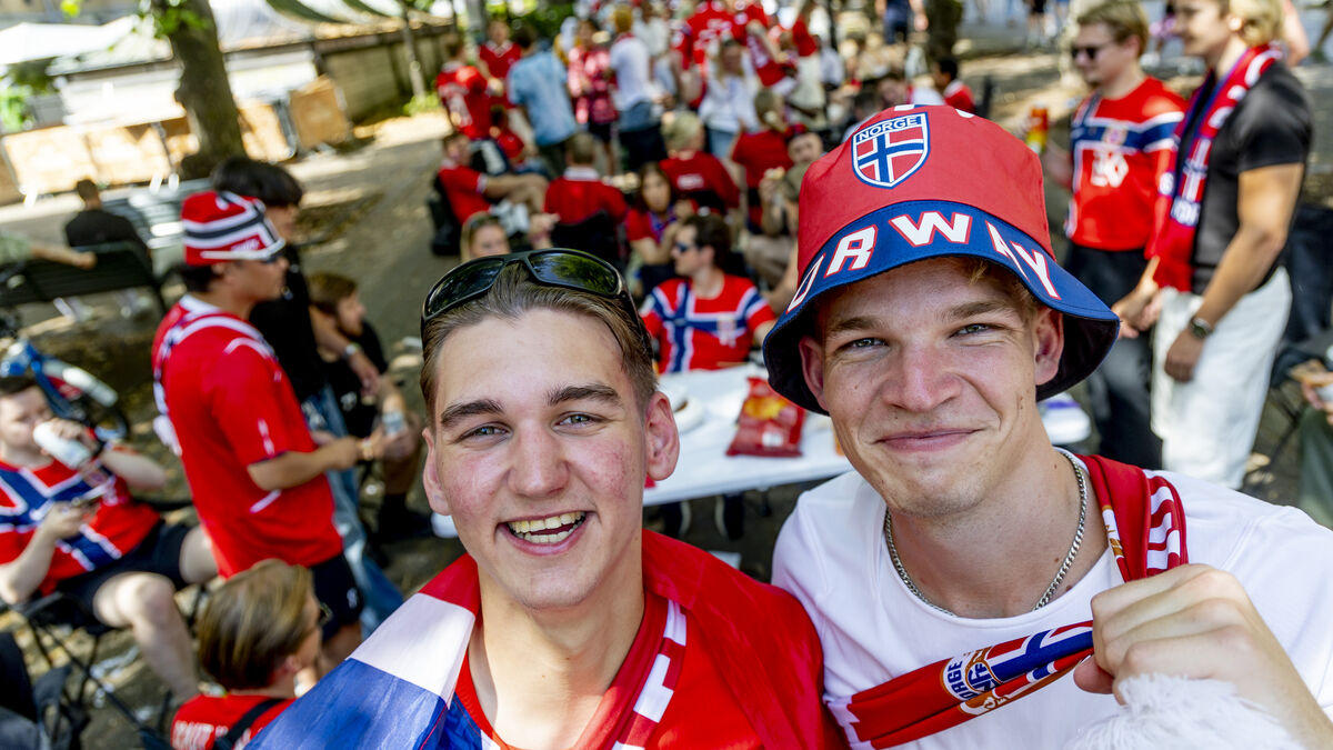 Norway fans pack Oslo as