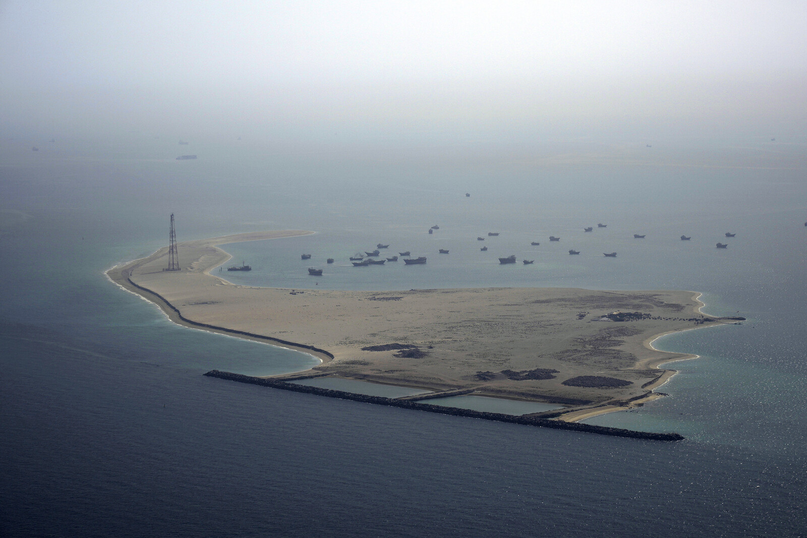 Oil Tankers Collide Near Iran,