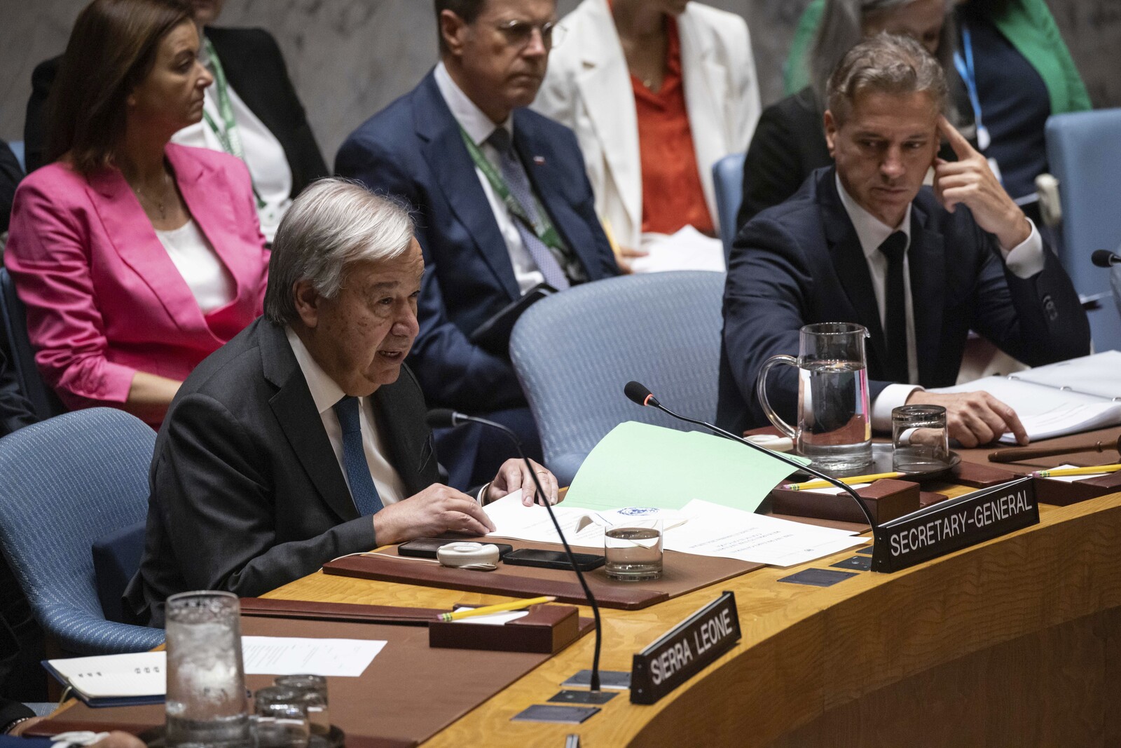 Support for Guterres after Expulsion