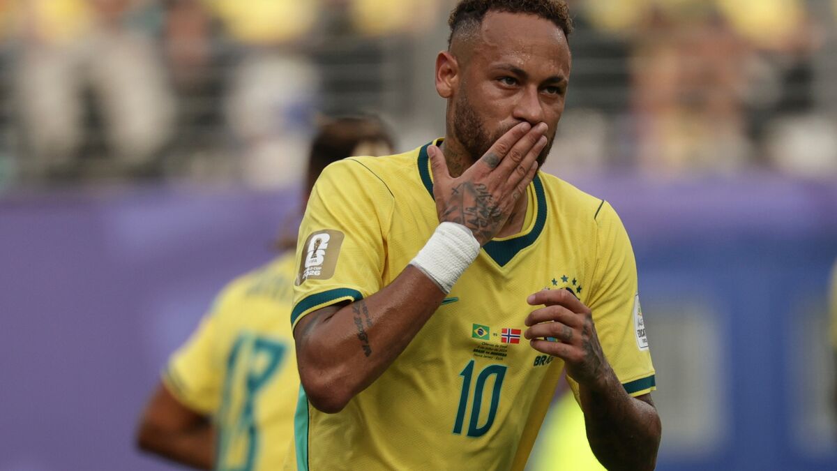 Neymar says he is retiring