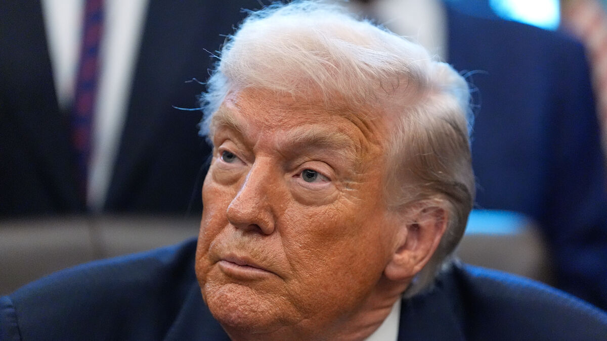 Sources: Frantic effort behind Trump's