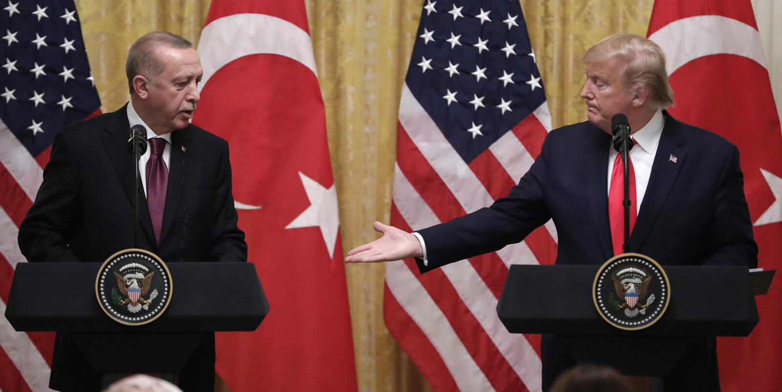 Trump Invites Erdogan to Discuss