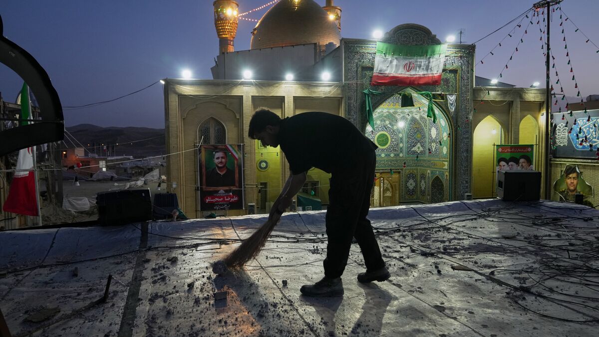 Alarm: Civilians in Iran are