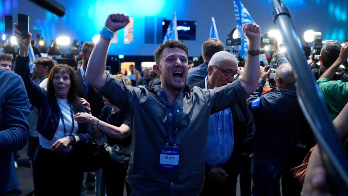 Israel exit polls show no