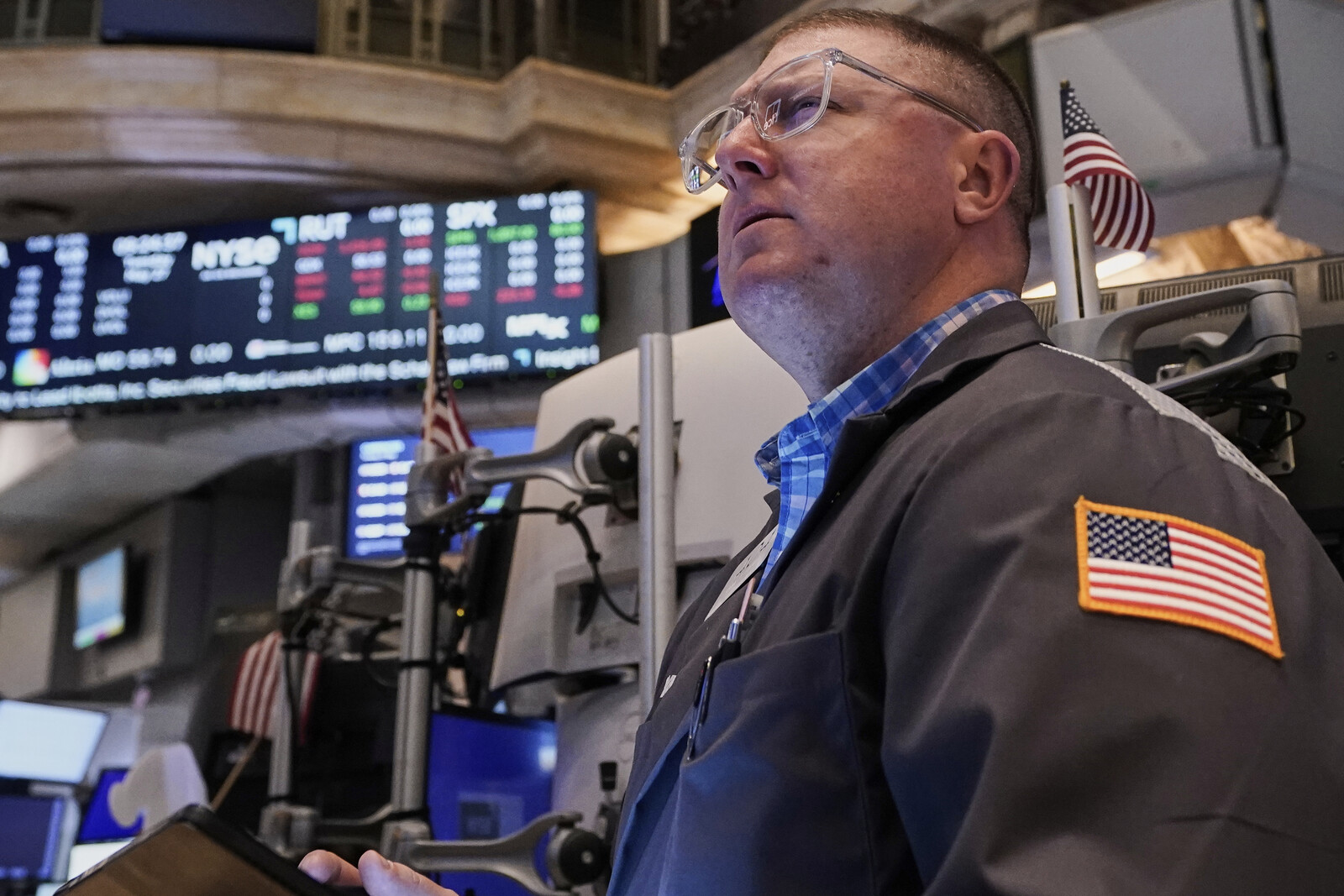 US Stock Market Declines Ahead of Nvidia's Earnings Report
