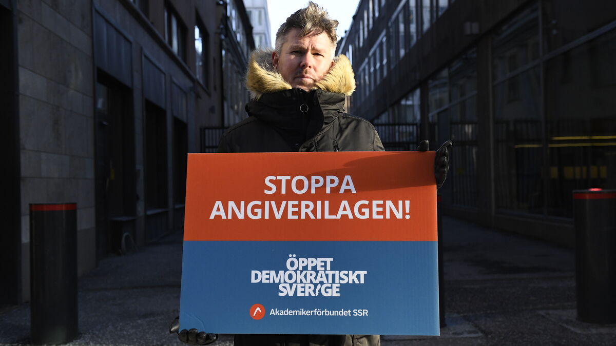 Unions warn Sweden’s reporting law could deter migrants from healthcare and schools