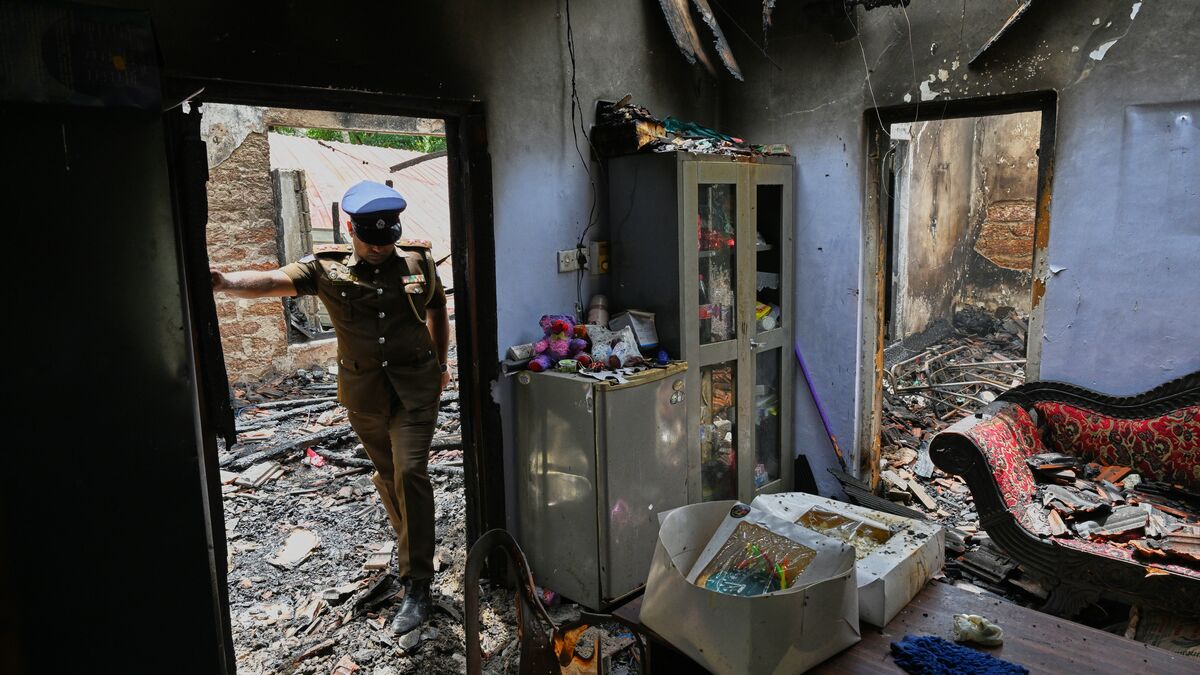 Twelve dead in nursing home