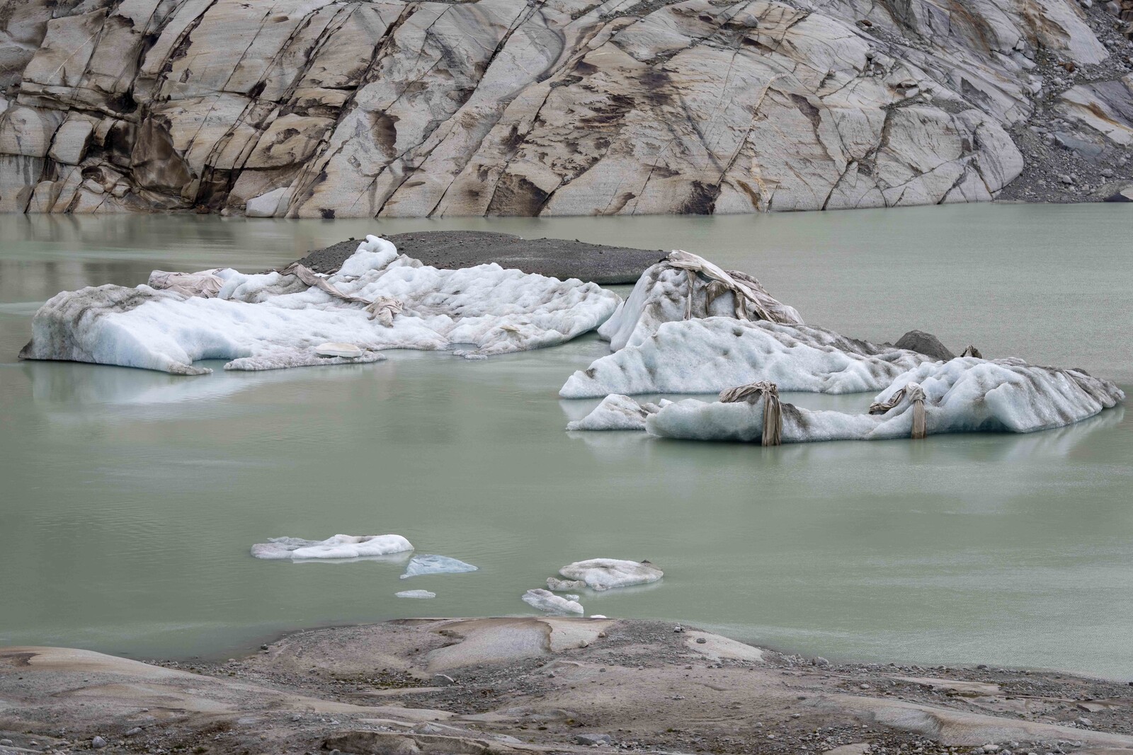 Ice Sheets Will Melt Even If Climate Goals Are Met, Study Finds