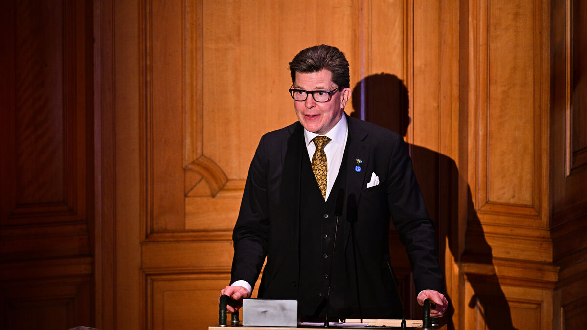 Teenager convicted for throwing banana peel at Speaker Andreas Norlén