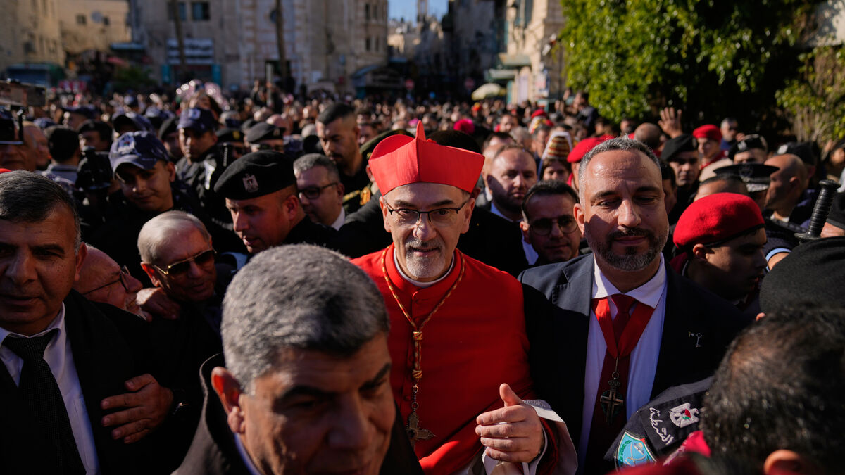 Thousands celebrate Christmas in Bethlehem - day of hope
