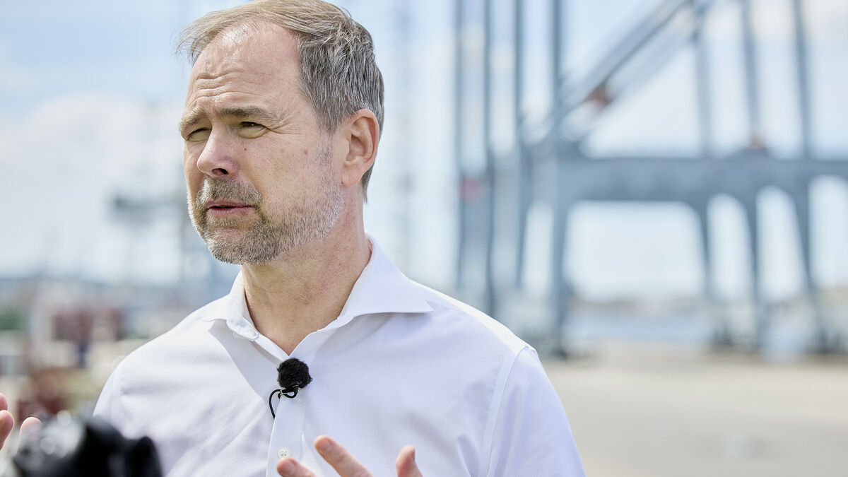 Danish minister deeply touched and angry after fatal beating of Swedish man at Copenhagen World Cup event