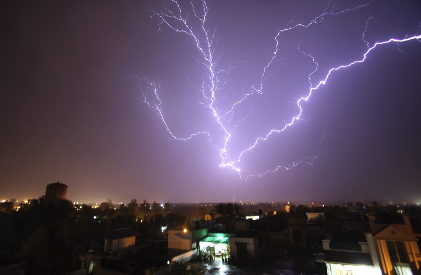 Many Dead from Lightning in