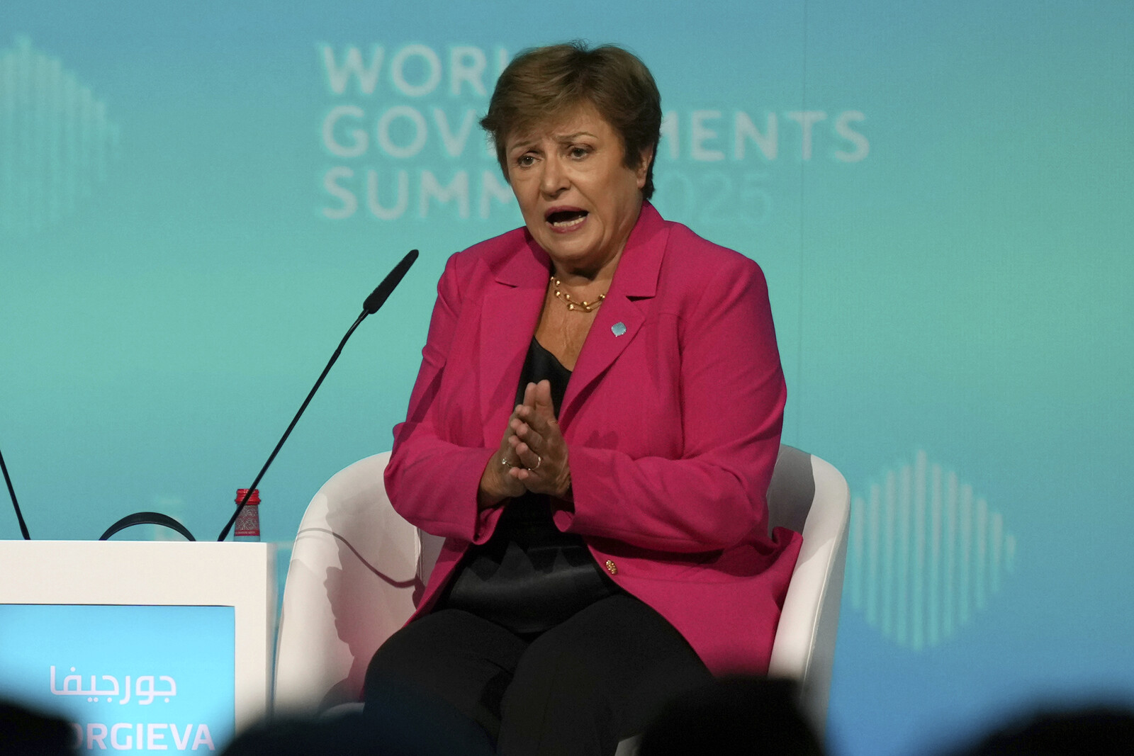 IMF Predicts Global Economy to Sidestep Recession Despite Trade Strains