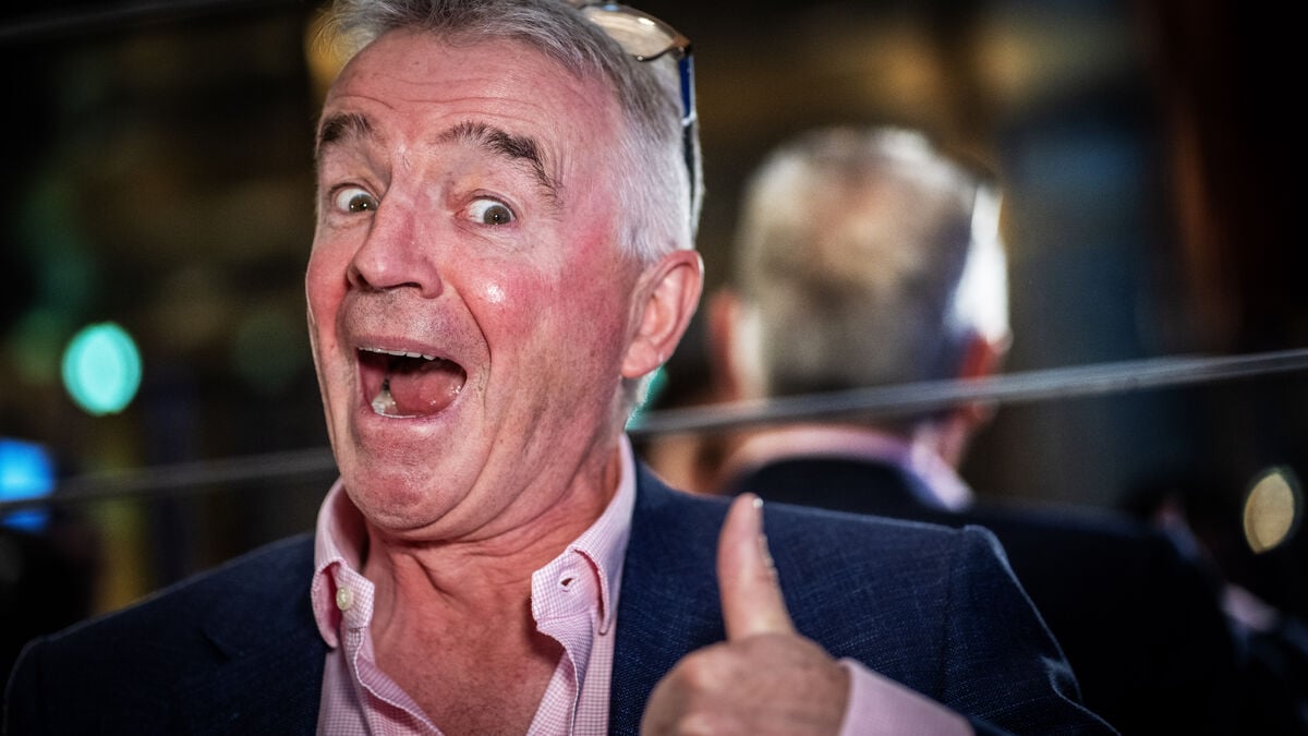 Ryanair warns of fare rises as it cuts winter flights