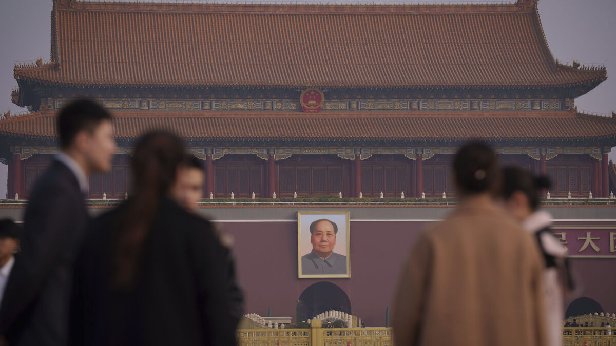 Xi's purge continues, top military