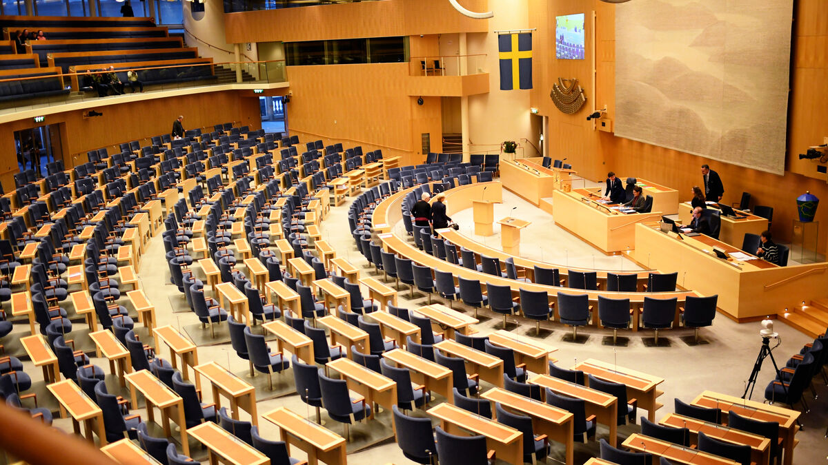 Riksdag suspends bill on children