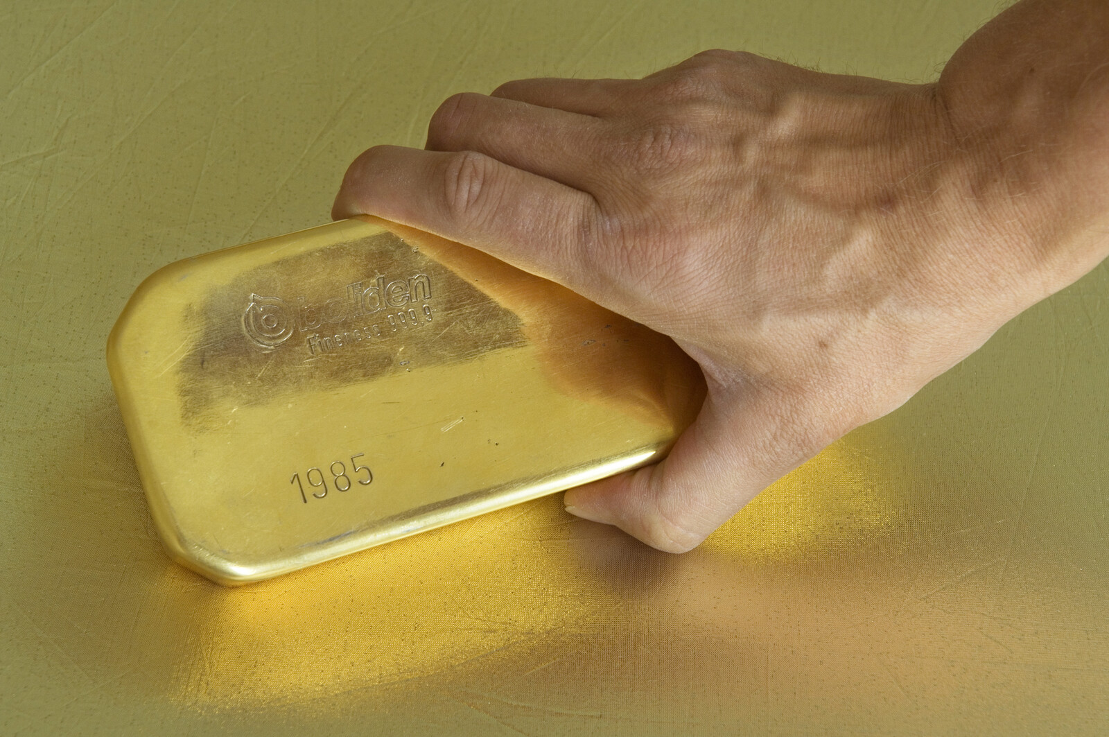 The Gold Price Exceeds the Dream Limit