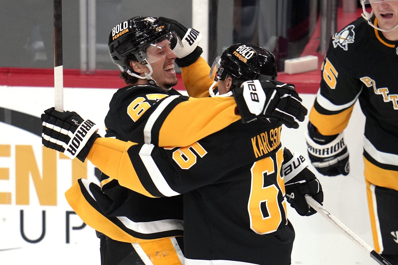 Rakell paves the way for Pittsburgh again