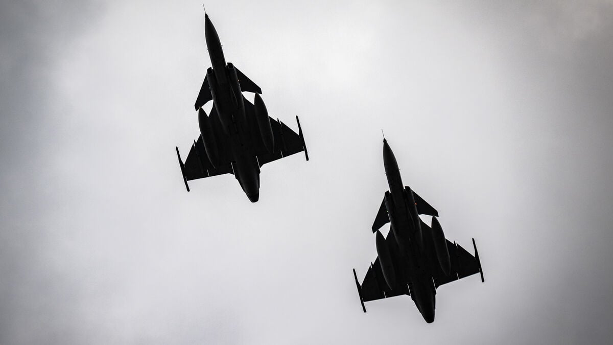 Sweden and Finland deepen military cooperation along Russian border