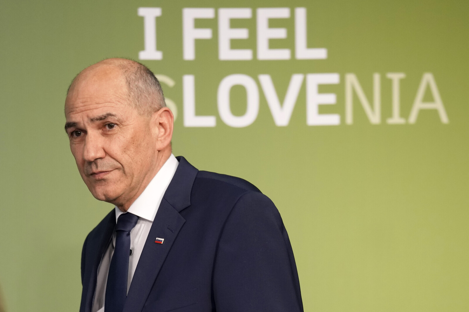 Slovenian struggle delays EU Commission