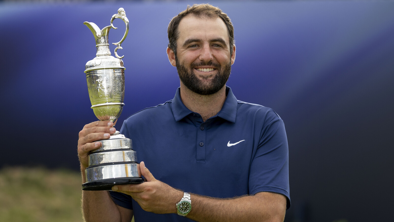 Scottie Scheffler Wins First British Open Title with Dominant Performance