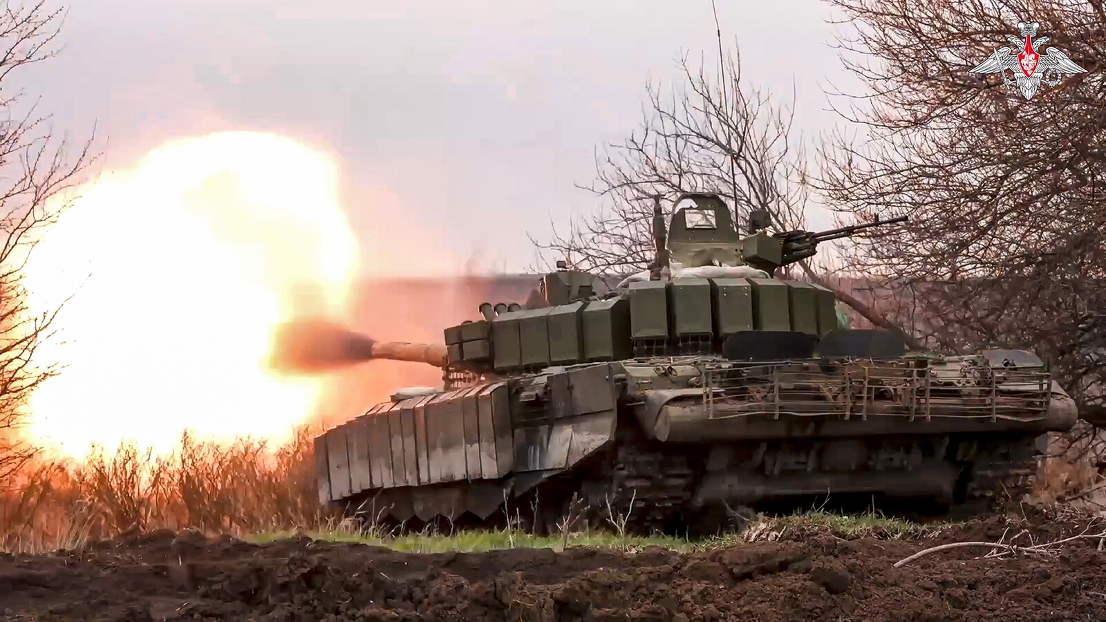 Russia increases defense spending by 30 percent