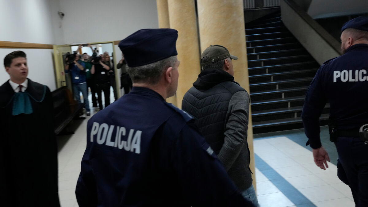 Polish Court Denies Extradition of