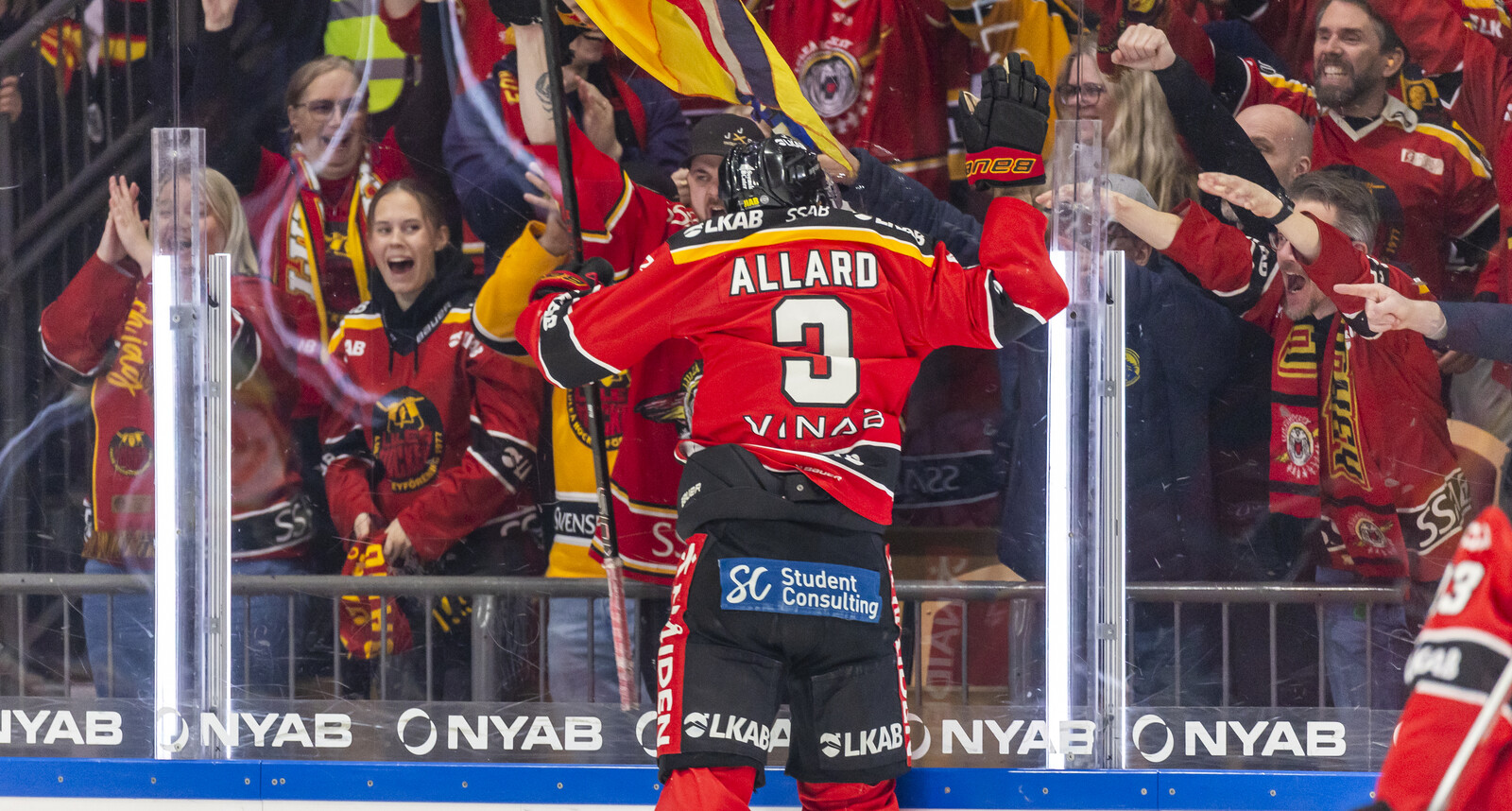 Frédéric Allard's Hat-Trick Leads Luleå