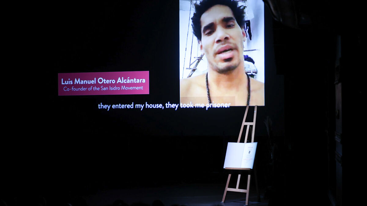 Recently released Cuban dissident Luis Manuel Otero Alcántara arrives in Miami after U.S. visa approval
