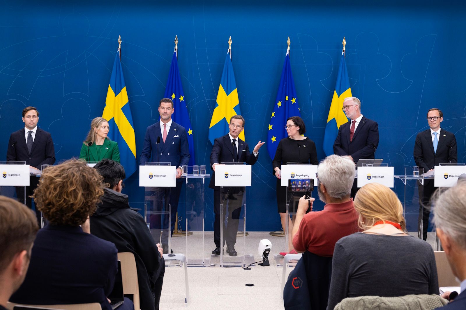 Ulf Kristersson presents new ministers